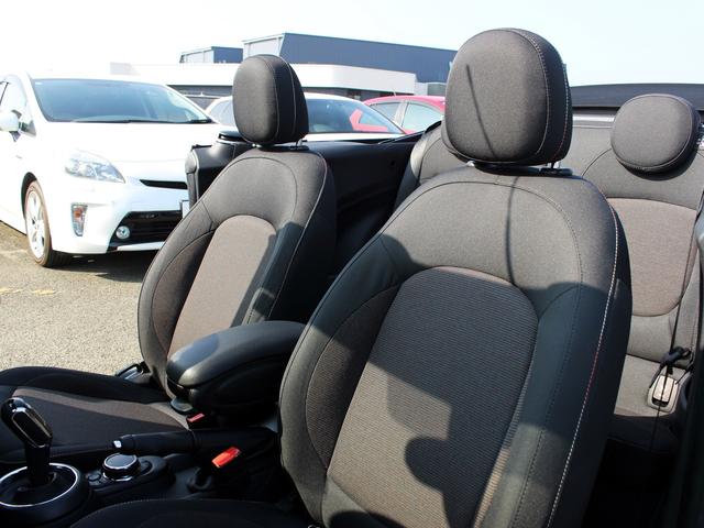 MINI クーパー コンバーチブル 禁煙車 ペッパーパッケージ 純正ナビゲーション バックカメラ シートヒーター LEDヘッドライト コンフォートアクセス インテリジェントセーフティ ユニオンジャックテールランプ アイドリングストップ(14枚目)