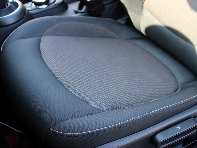 MINI クーパー コンバーチブル 禁煙車 ペッパーパッケージ 純正ナビゲーション バックカメラ シートヒーター LEDヘッドライト コンフォートアクセス インテリジェントセーフティ ユニオンジャックテールランプ アイドリングストップ(15枚目)