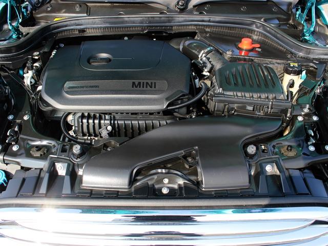 MINI クーパー コンバーチブル 禁煙車 ペッパーパッケージ 純正ナビゲーション バックカメラ シートヒーター LEDヘッドライト コンフォートアクセス インテリジェントセーフティ ユニオンジャックテールランプ アイドリングストップ(19枚目)