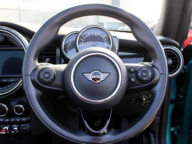MINI クーパー コンバーチブル 禁煙車 ペッパーパッケージ 純正ナビゲーション バックカメラ シートヒーター LEDヘッドライト コンフォートアクセス インテリジェントセーフティ ユニオンジャックテールランプ アイドリングストップ(45枚目)
