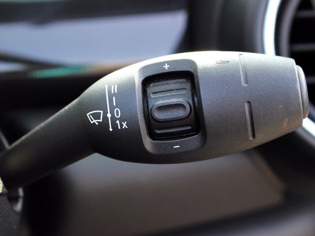 MINI クーパー コンバーチブル 禁煙車 ペッパーパッケージ 純正ナビゲーション バックカメラ シートヒーター LEDヘッドライト コンフォートアクセス インテリジェントセーフティ ユニオンジャックテールランプ アイドリングストップ(49枚目)