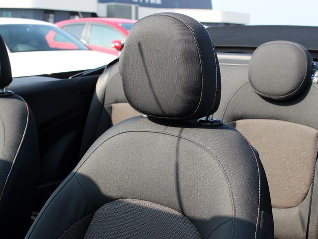 MINI クーパー コンバーチブル 禁煙車 ペッパーパッケージ 純正ナビゲーション バックカメラ シートヒーター LEDヘッドライト コンフォートアクセス インテリジェントセーフティ ユニオンジャックテールランプ アイドリングストップ(62枚目)