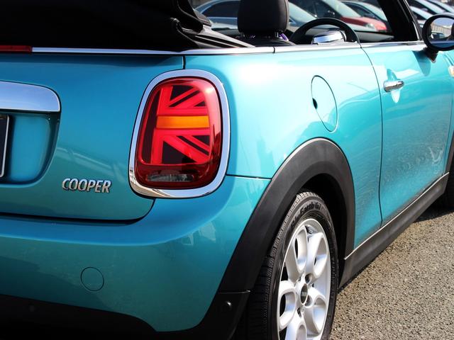 MINI クーパー コンバーチブル 禁煙車 ペッパーパッケージ 純正ナビゲーション バックカメラ シートヒーター LEDヘッドライト コンフォートアクセス インテリジェントセーフティ ユニオンジャックテールランプ アイドリングストップ(78枚目)