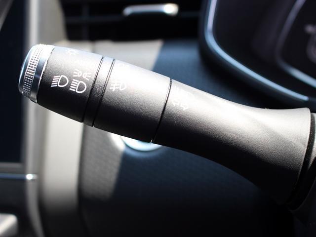 ルーテシア インテンス 禁煙車 アダプティブクルーズコントロール ブラインドスポットアシスト アクティブブレーキ バックカメラ BOSEサラウンドサウンド カープレイ・アンドロイドオート LEDピュアビジョン ETC(40枚目)