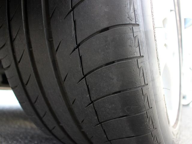 ケイマン S スポーツクロノパッケージ 禁煙車 純正ナビゲーション TV ブルートゥース レザーアルカンタラシート シートヒーター 電動リクライニング バイキセノンヘッドライト PASM 電動リアウイング ETC(24枚目)