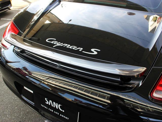 ケイマン S スポーツクロノパッケージ 禁煙車 純正ナビゲーション TV ブルートゥース レザーアルカンタラシート シートヒーター 電動リクライニング バイキセノンヘッドライト PASM 電動リアウイング ETC(80枚目)