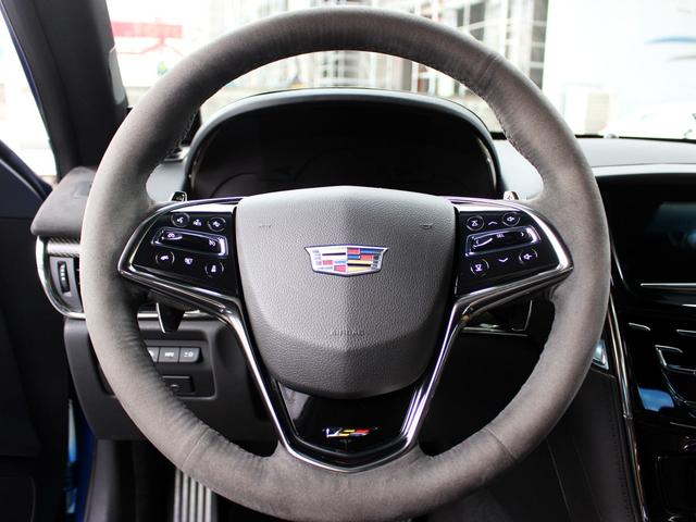 キャデラックATS-V ベクターブルースペシャル 限定車 禁煙車 純正ナビゲーション TV リアビューカメラ 電動レザーアルカンタラシート&ヒーター HUD BOSEサラウンドシステム ダークフィニッシュ鍛造アルミホイール ダークゴールドキャリパー(10枚目)