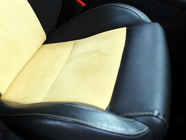 キャデラックATS-V ベクターブルースペシャル 限定車 禁煙車 純正ナビゲーション TV リアビューカメラ 電動レザーアルカンタラシート&ヒーター HUD BOSEサラウンドシステム ダークフィニッシュ鍛造アルミホイール ダークゴールドキャリパー(15枚目)