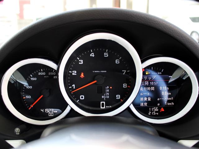 ケイマン ベースグレード　禁煙車　２０１６年モデル　スポーツクロノパッケージ　クラリオン製純正ナビゲーション　ＴＶ　バックカメラ　シートヒーター　キセノンヘッドライト　パーキングセンサー　ＢＯＳＥサウンドシステム　　ＥＴＣ（36枚目）