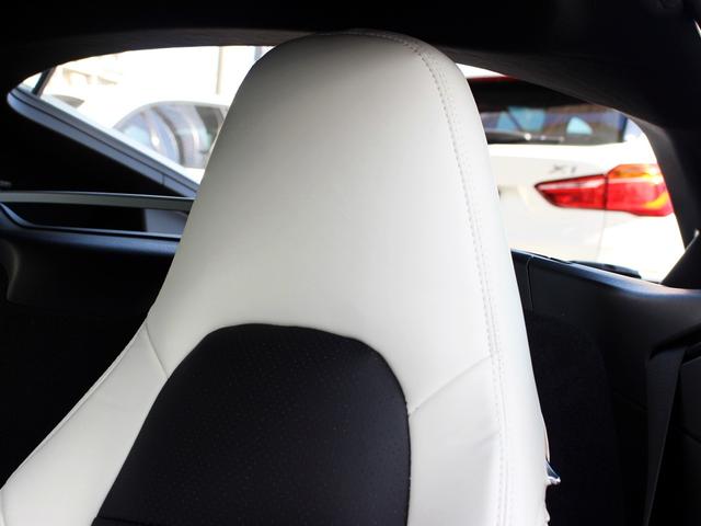 ケイマン ベースグレード　禁煙車　２０１６年モデル　スポーツクロノパッケージ　クラリオン製純正ナビゲーション　ＴＶ　バックカメラ　シートヒーター　キセノンヘッドライト　パーキングセンサー　ＢＯＳＥサウンドシステム　　ＥＴＣ（51枚目）