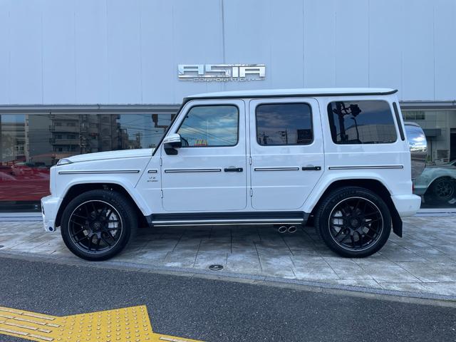 Ｇ３５０ｄ　ＡＭＧライン　ＡＭＧ　Ｇ６３仕様　フロントバンバー　ヘッドライトカバー　フロントフェンダー　グリル　エンブレム　２２インチアルミ　４本出しマフラー(4枚目)