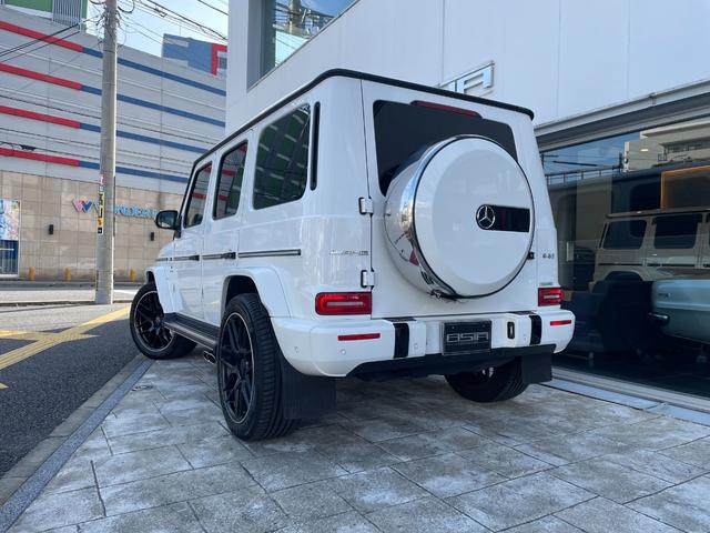 Ｇ３５０ｄ　ＡＭＧライン　ＡＭＧ　Ｇ６３仕様　フロントバンバー　ヘッドライトカバー　フロントフェンダー　グリル　エンブレム　２２インチアルミ　４本出しマフラー(6枚目)