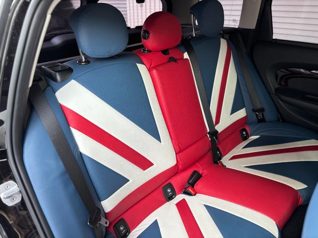 ＭＩＮＩ クーパーＤ　クラブマン　弊社ユーザー様車両　ワンオーナー　カーボンクリーニング（53枚目）
