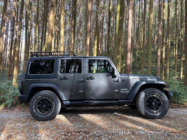 ジープ・ラングラーアンリミテッド スポーツ　弊社ユーザー様車両　Ｂｌｕｅｔｏｏｔｈ　バックカメラ　純正パーツ（12枚目）