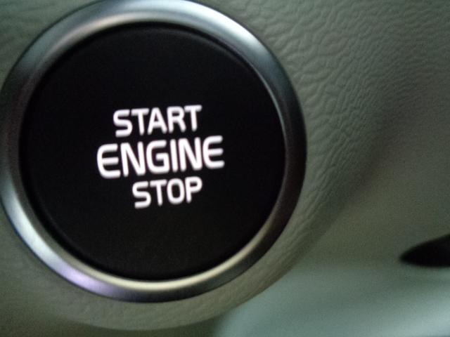 XC40 ウルトラ B4 AWD 電子制御AWDシステム ハーマンカードプレミアムサウンドシステム FRシートヒーター グーグルアプリ ステアリングホイールヒーター 専用オレフォス社製クリスタル・シフトノブ(37枚目)