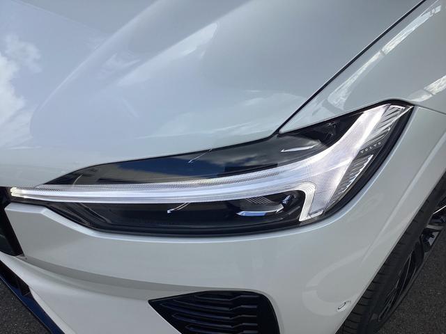 ＸＣ６０ リチャージアルティメトＴ６ＡＷＤプラグインハイブリド　本革マッサージエアコンシート　電動ガラスサンルーフ　ＬＥＤヘッドライト　Ｇｏｏｇｌｅシステム　ＥＴＣ　ハーマンカードンオーディオ　ヘッドアップディスプレイ　ＥＴＣ　４座シートヒータ　ＬＥＤヘッドライト（32枚目）