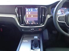 �ƥ��顼�ɡ����륯�᥿�롦���ƥ���󥰥ۥ����롢��ǽ���ܤΥ��󥿡��ѥͥ롢�͡��ʾ����ɽ������վ��᡼������������¤ΰ¿��������󶡤��Ƥ���ޤ����ޤ����ϥ��ѥե����ޥ󥹥����ǥ��������ƥ�������ޤ��� 4