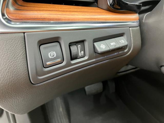 キャデラックＸＴ５ プレミアム　１オーナー　デジタルミラー　ワイヤレス充電　純正１８ＡＷ　ＡｐｐｌｅＣａｒＰｌａｙ　ＡｎｄｒｏｉｄＡｕｔｏ　３６０°カメラ　ヘッドアップディスプレイ　パドルシフト　Ｆ・Ｓ・Ｂカメラ（27枚目）