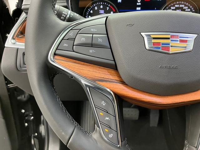 キャデラックＸＴ５ プレミアム　１オーナー　デジタルミラー　ワイヤレス充電　純正１８ＡＷ　ＡｐｐｌｅＣａｒＰｌａｙ　ＡｎｄｒｏｉｄＡｕｔｏ　３６０°カメラ　ヘッドアップディスプレイ　パドルシフト　Ｆ・Ｓ・Ｂカメラ（30枚目）