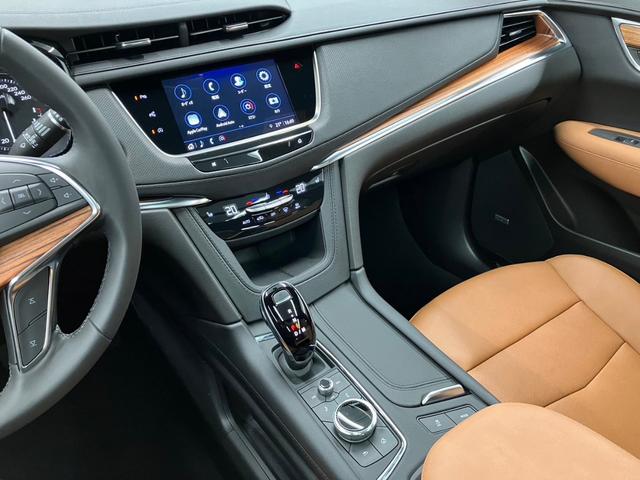 キャデラックＸＴ５ プレミアム　１オーナー　デジタルミラー　ワイヤレス充電　純正１８ＡＷ　ＡｐｐｌｅＣａｒＰｌａｙ　ＡｎｄｒｏｉｄＡｕｔｏ　３６０°カメラ　ヘッドアップディスプレイ　パドルシフト　Ｆ・Ｓ・Ｂカメラ（33枚目）