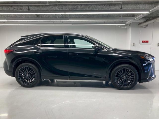 ＲＸ ＲＸ３５０ｈ　バージョンＬ　１オーナー　パノラマルーフ　黒ハーフレザー　純正２１ＡＷ　内蔵型ドラレコ　全席シートヒーターベンチレーション　ワイヤレス充電　デジタルミラー　後席電動リクライニング　ヘッドアップディスプレイ（11枚目）