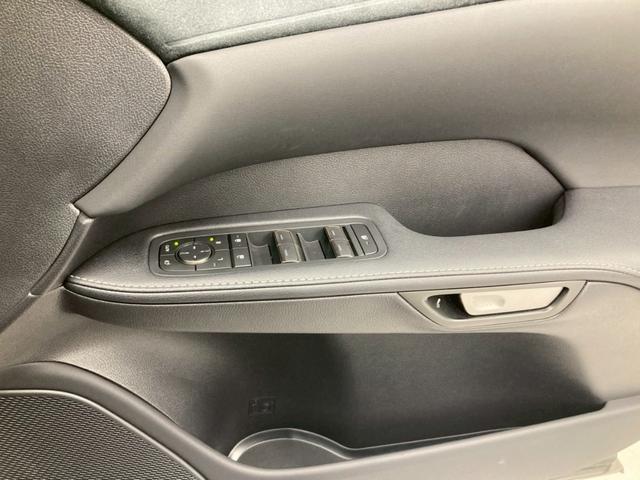 ＲＸ ＲＸ３５０ｈ　バージョンＬ　１オーナー　パノラマルーフ　黒ハーフレザー　純正２１ＡＷ　内蔵型ドラレコ　全席シートヒーターベンチレーション　ワイヤレス充電　デジタルミラー　後席電動リクライニング　ヘッドアップディスプレイ（22枚目）