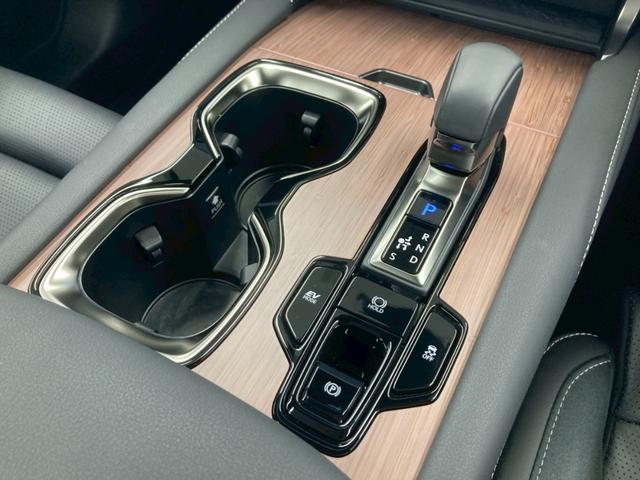 ＲＸ ＲＸ３５０ｈ　バージョンＬ　１オーナー　パノラマルーフ　黒ハーフレザー　純正２１ＡＷ　内蔵型ドラレコ　全席シートヒーターベンチレーション　ワイヤレス充電　デジタルミラー　後席電動リクライニング　ヘッドアップディスプレイ（39枚目）