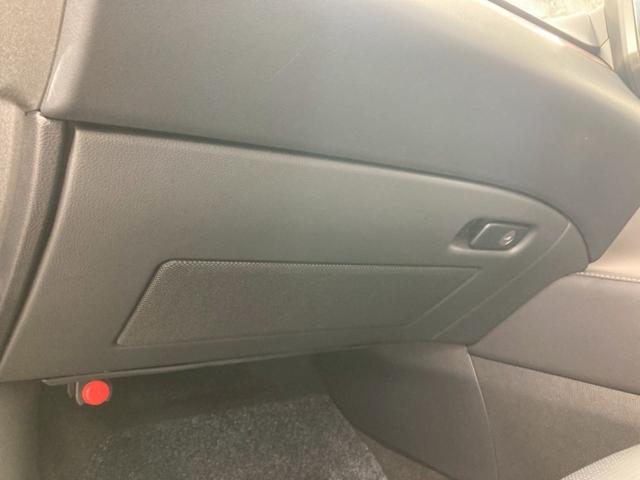 ＲＸ ＲＸ３５０ｈ　バージョンＬ　１オーナー　パノラマルーフ　黒ハーフレザー　純正２１ＡＷ　内蔵型ドラレコ　全席シートヒーターベンチレーション　ワイヤレス充電　デジタルミラー　後席電動リクライニング　ヘッドアップディスプレイ（50枚目）