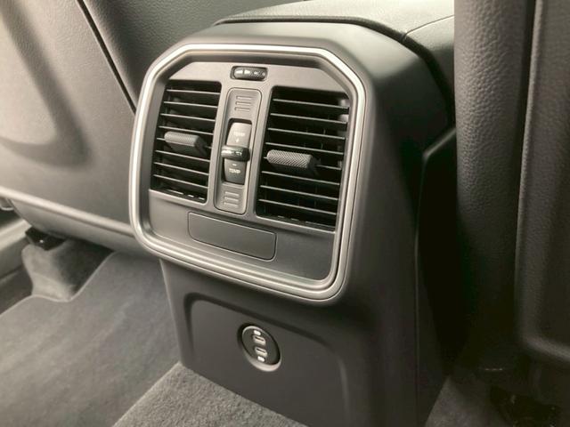 マカン マカンＳ　１オーナー　パノラマルーフ　黒ハーフレザー　ＢＯＳＥサラウンド　Ｍａｃａｎ　Ｓダークチタン純正２０ＡＷ　スポクロＰＫＧ　レーンキーピング　プライバシーガラスハンドルヒーターＬＥＤヘッドＰＤＬＳＰｌｕｓ（58枚目）