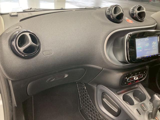 スマートフォーフォー ＢＲＡＢＵＳ　スポーツ　１オーナー　ガラスルーフ　黒レザー　純正１７ＡＷ　シートヒーター　ナビ・ＴＶチューナー　バックカメラ　レーンキープ　パーキングセンサー　クルコン　ＥＴＣ（55枚目）