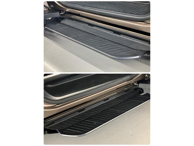 アルファードハイブリッド エグゼクティブラウンジ ユニバーサルステップ ブラックレザー 内蔵型ドラレコ TVキャンセラー 後席タブレット2個 フリップダウンモニター ムーンルーフ JBL 純正19AW 温冷シートデジタルミラー HUD ワイヤレス充電(2枚目)