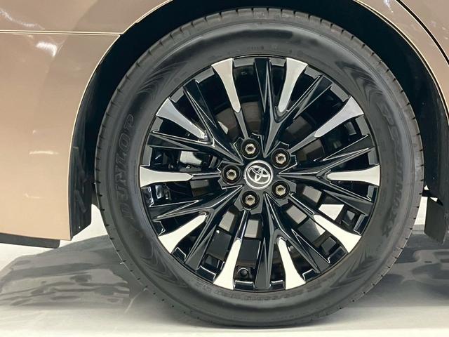 アルファードハイブリッド エグゼクティブラウンジ ユニバーサルステップ ブラックレザー 内蔵型ドラレコ TVキャンセラー 後席タブレット2個 フリップダウンモニター ムーンルーフ JBL 純正19AW 温冷シートデジタルミラー HUD ワイヤレス充電(15枚目)