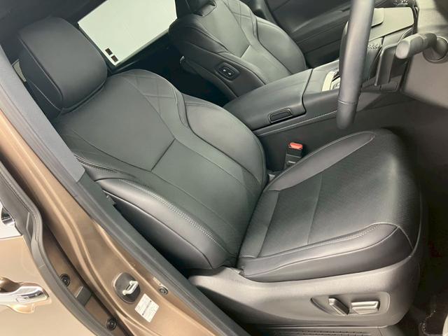 アルファードハイブリッド エグゼクティブラウンジ ユニバーサルステップ ブラックレザー 内蔵型ドラレコ TVキャンセラー 後席タブレット2個 フリップダウンモニター ムーンルーフ JBL 純正19AW 温冷シートデジタルミラー HUD ワイヤレス充電(25枚目)