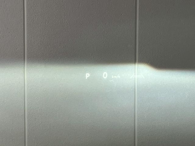 アルファードハイブリッド エグゼクティブラウンジ ユニバーサルステップ ブラックレザー 内蔵型ドラレコ TVキャンセラー 後席タブレット2個 フリップダウンモニター ムーンルーフ JBL 純正19AW 温冷シートデジタルミラー HUD ワイヤレス充電(31枚目)