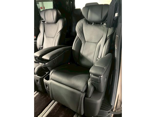 アルファードハイブリッド エグゼクティブラウンジ ユニバーサルステップ ブラックレザー 内蔵型ドラレコ TVキャンセラー 後席タブレット2個 フリップダウンモニター ムーンルーフ JBL 純正19AW 温冷シートデジタルミラー HUD ワイヤレス充電(58枚目)