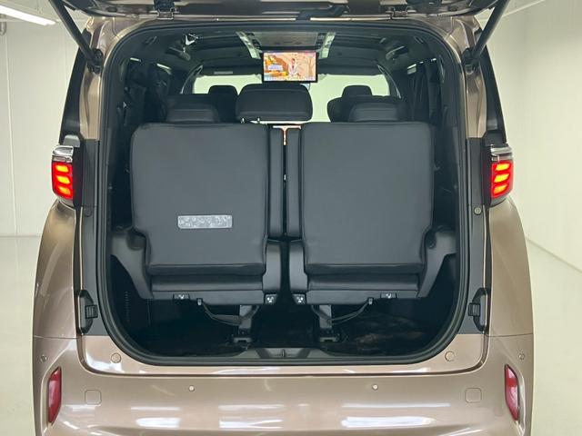 アルファードハイブリッド エグゼクティブラウンジ ユニバーサルステップ ブラックレザー 内蔵型ドラレコ TVキャンセラー 後席タブレット2個 フリップダウンモニター ムーンルーフ JBL 純正19AW 温冷シートデジタルミラー HUD ワイヤレス充電(70枚目)