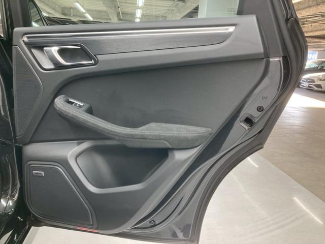 マカン マカンGTS ヴァルカノグレー メモリー付黒ハーフレザー RSスパイダー純正ブラック20AW BOSEサラウンド スポクロパッケージ プライバシーガラス ブラックLEDヘッドPDLS Plusシートハンドルヒーター(56枚目)