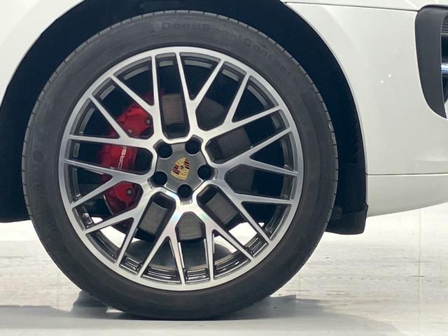 マカン マカンGTS 1オーナー OP275 赤レザー パノラマルーフ BOSEサラウンド RS純正21AWスポクロPKG 14way電動 アダプティブエアサス ハンドルヒーターカーボンインテリアPKG PDLS PLus(13枚目)