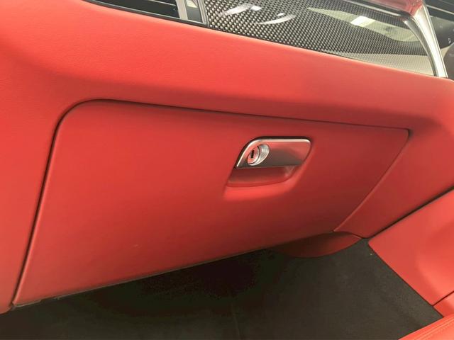 マカン マカンGTS 1オーナー OP275 赤レザー パノラマルーフ BOSEサラウンド RS純正21AWスポクロPKG 14way電動 アダプティブエアサス ハンドルヒーターカーボンインテリアPKG PDLS PLus(51枚目)