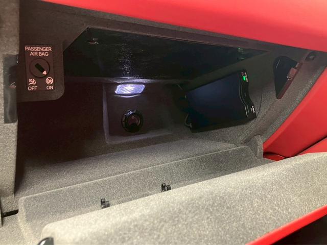 マカン マカンGTS 1オーナー OP275 赤レザー パノラマルーフ BOSEサラウンド RS純正21AWスポクロPKG 14way電動 アダプティブエアサス ハンドルヒーターカーボンインテリアPKG PDLS PLus(52枚目)