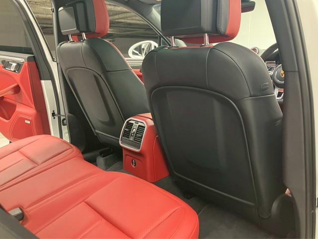 マカン マカンGTS 1オーナー OP275 赤レザー パノラマルーフ BOSEサラウンド RS純正21AWスポクロPKG 14way電動 アダプティブエアサス ハンドルヒーターカーボンインテリアPKG PDLS PLus(56枚目)