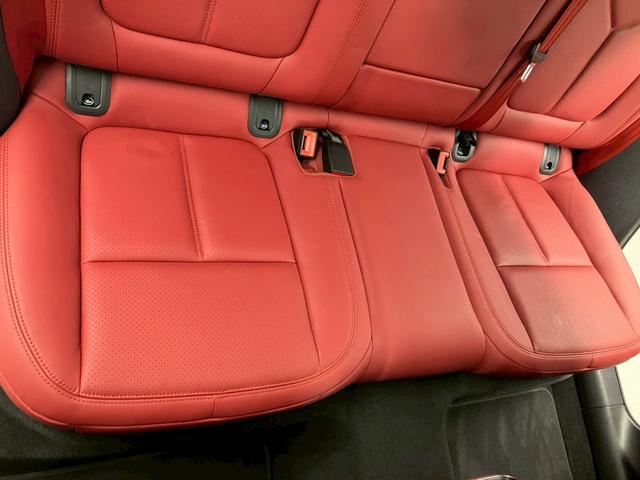 マカン マカンGTS 1オーナー OP275 赤レザー パノラマルーフ BOSEサラウンド RS純正21AWスポクロPKG 14way電動 アダプティブエアサス ハンドルヒーターカーボンインテリアPKG PDLS PLus(59枚目)