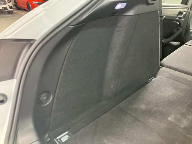 マカン マカンGTS キャララホワイト パノラマルーフ 黒ハーフレザー RSスパイダー純正21AW ハンドルヒーター プライバシーガラス パワステプラス サイドブレードエクステリア同色 ドラレコ エアサス機能360°カメラ(67枚目)