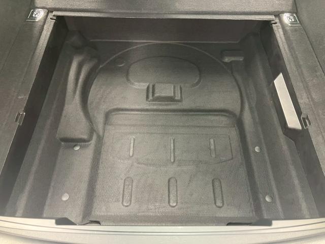 マカン マカンGTS キャララホワイト パノラマルーフ 黒ハーフレザー RSスパイダー純正21AW ハンドルヒーター プライバシーガラス パワステプラス サイドブレードエクステリア同色 ドラレコ エアサス機能360°カメラ(69枚目)