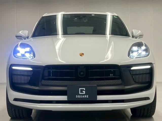 マカン マカンGTS キャララホワイト パノラマルーフ 黒ハーフレザー RSスパイダー純正21AW ハンドルヒーター プライバシーガラス パワステプラス サイドブレードエクステリア同色 ドラレコ エアサス機能360°カメラ(77枚目)