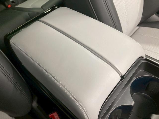 レンジローバーイヴォーク ダイナミック HSE P250 白/黒レザー 純正20AW 電動パノラマルーフ コールドクライメートパック ブラックコントラストルーフ プライバシーガラス ワイヤレス充電 MERIDIAN シャドーグレイアッシュパネル 前後ドラレコ(45枚目)