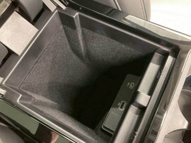 レンジローバーイヴォーク ダイナミック HSE P250 白/黒レザー 純正20AW 電動パノラマルーフ コールドクライメートパック ブラックコントラストルーフ プライバシーガラス ワイヤレス充電 MERIDIAN シャドーグレイアッシュパネル 前後ドラレコ(46枚目)