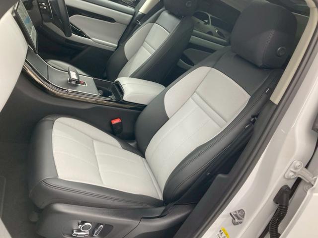 レンジローバーイヴォーク ダイナミック HSE P250 白/黒レザー 純正20AW 電動パノラマルーフ コールドクライメートパック ブラックコントラストルーフ プライバシーガラス ワイヤレス充電 MERIDIAN シャドーグレイアッシュパネル 前後ドラレコ(51枚目)