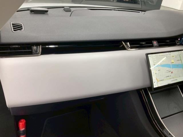 レンジローバーイヴォーク ダイナミック HSE P250 白/黒レザー 純正20AW 電動パノラマルーフ コールドクライメートパック ブラックコントラストルーフ プライバシーガラス ワイヤレス充電 MERIDIAN シャドーグレイアッシュパネル 前後ドラレコ(55枚目)