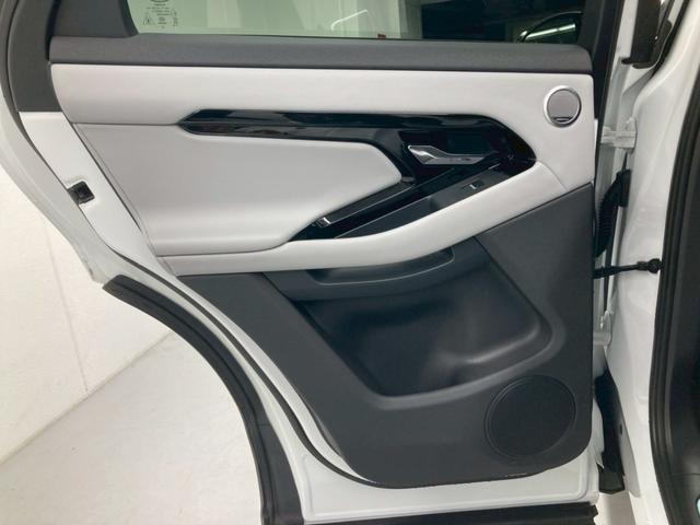 レンジローバーイヴォーク ダイナミック HSE P250 白/黒レザー 純正20AW 電動パノラマルーフ コールドクライメートパック ブラックコントラストルーフ プライバシーガラス ワイヤレス充電 MERIDIAN シャドーグレイアッシュパネル 前後ドラレコ(58枚目)